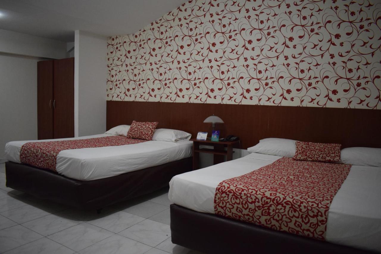 Hotel Zandu Pereira Exterior photo